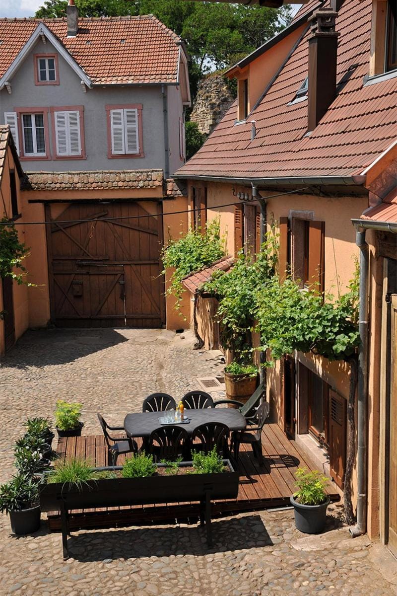 Property building, Inner courtyard view