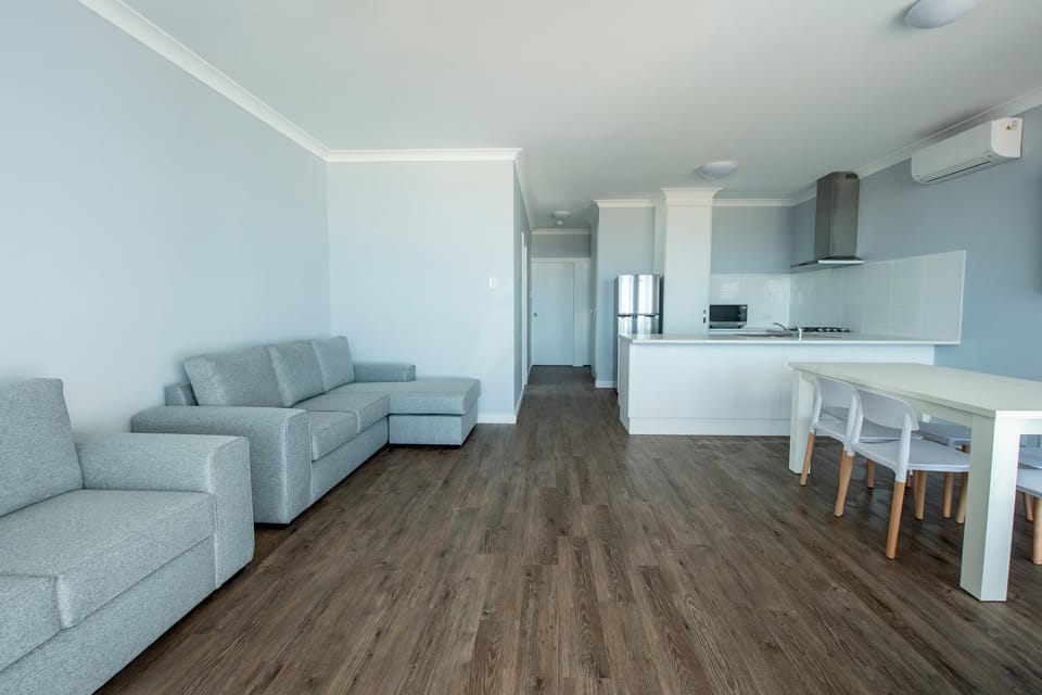 Living room, Dining area, kitchen