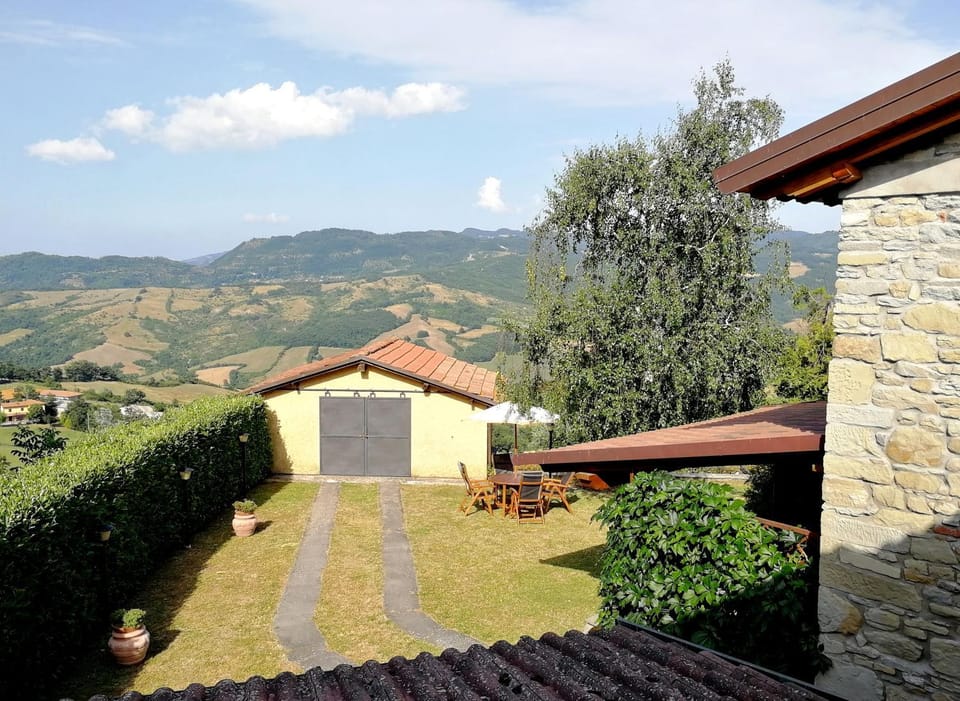 Natural landscape, View (from property/room), Garden view, Mountain view, Inner courtyard view