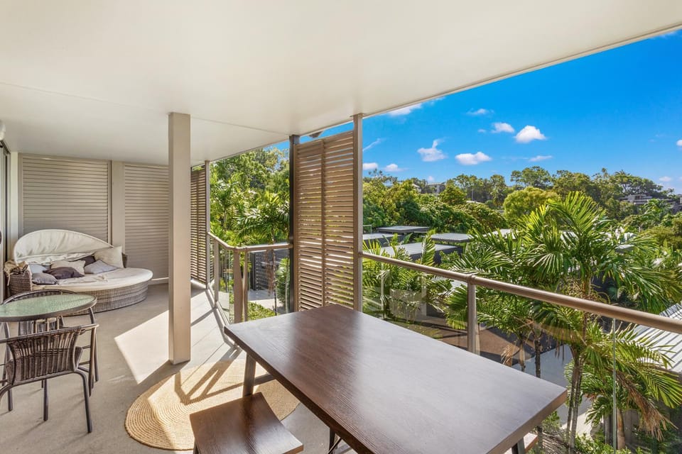 Patio, Day, Natural landscape, Garden, View (from property/room), Balcony/Terrace, Garden view