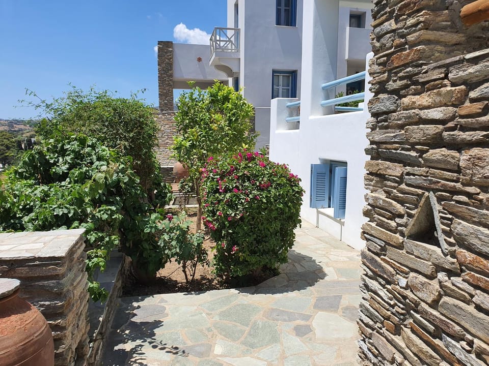 Property building, Spring, Garden, Garden view