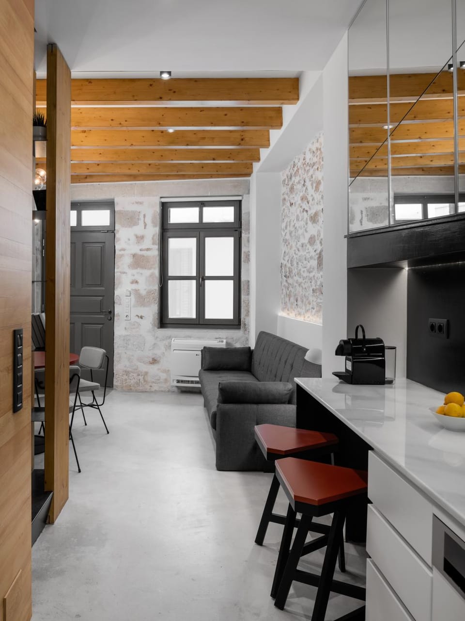 Kitchen or kitchenette, Living room, Seating area