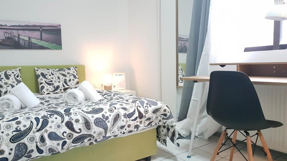 Palette Apartment Carmine - Athens Center, 6 BD, 3 BATH Apartment in Athens