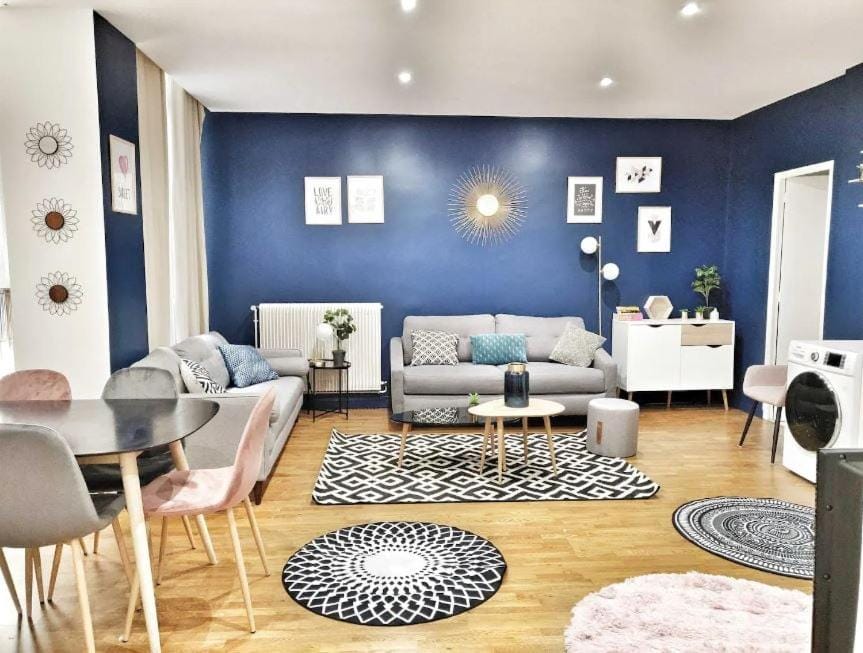 Quiet apartment near Saint-Lazarre - 10P Apartment in Paris