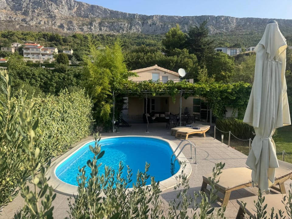 Pool view, Swimming pool