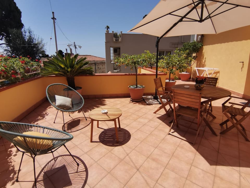 Patio, Balcony/Terrace