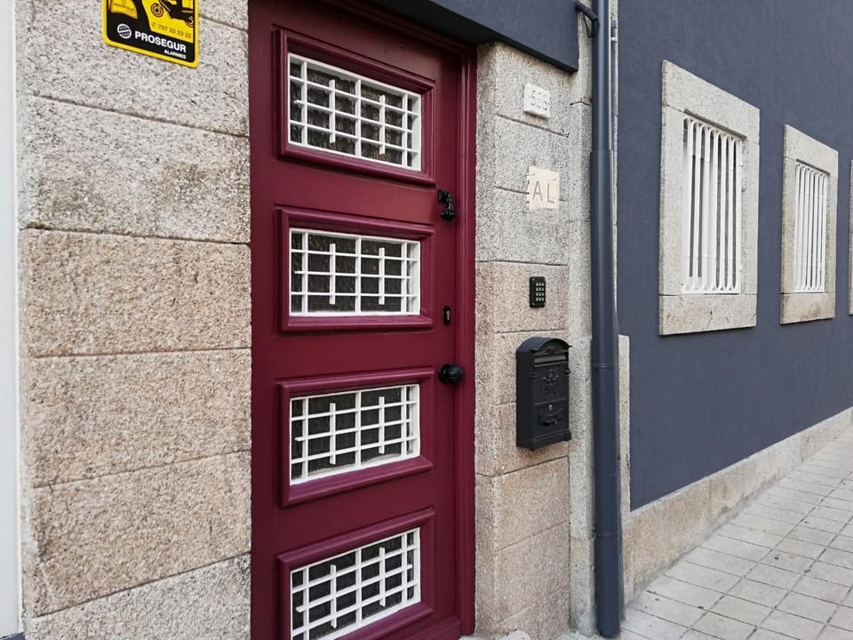 Property building, Facade/entrance