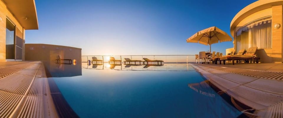 Villa Watersedge Villa in Marsaskala