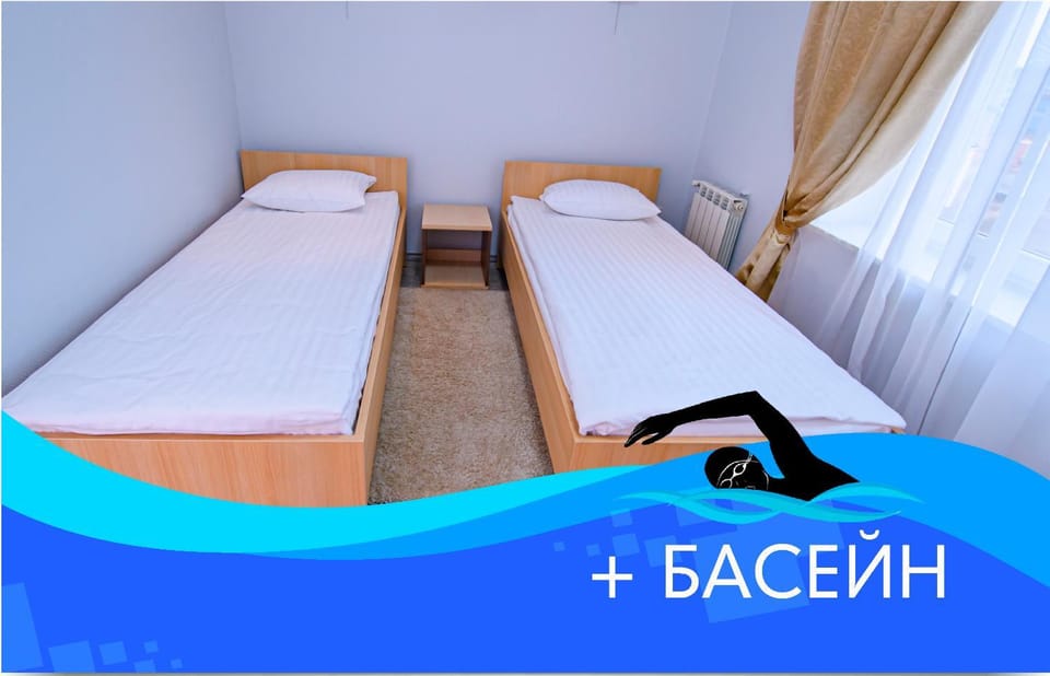 Bed, Photo of the whole room, Swimming pool, Sports