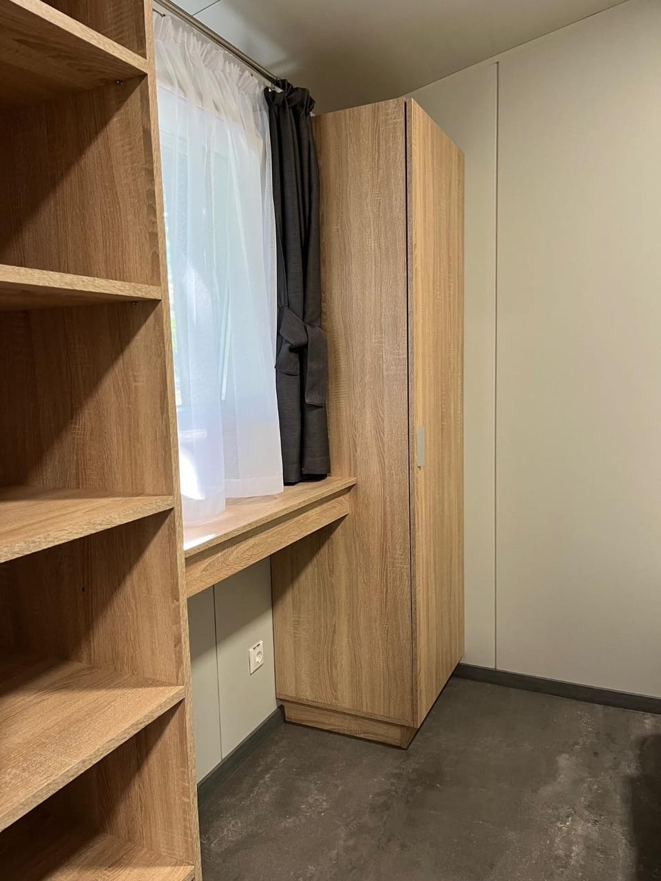 wardrobe