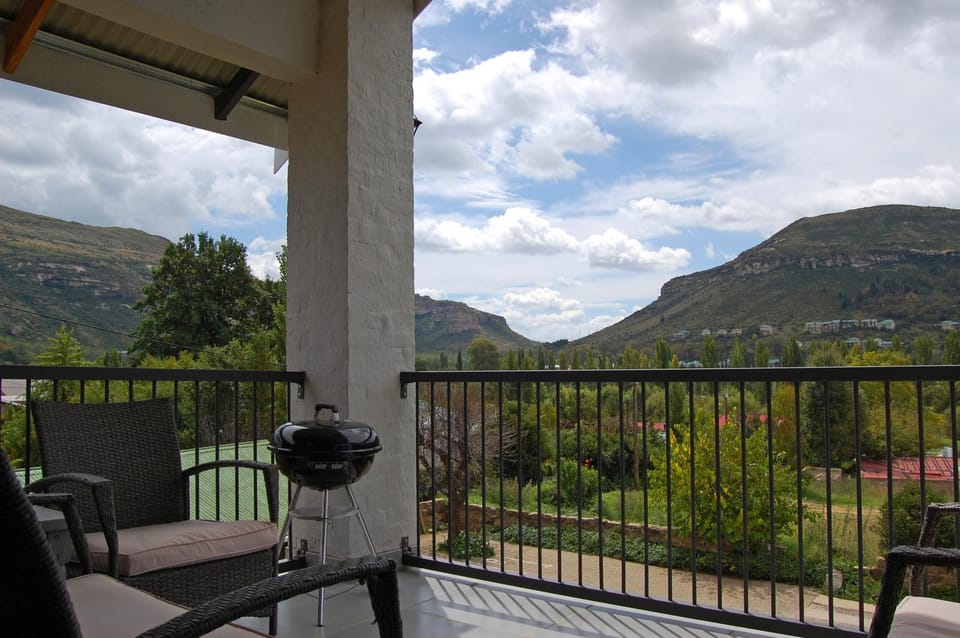 BBQ facilities, Balcony/Terrace, Mountain view