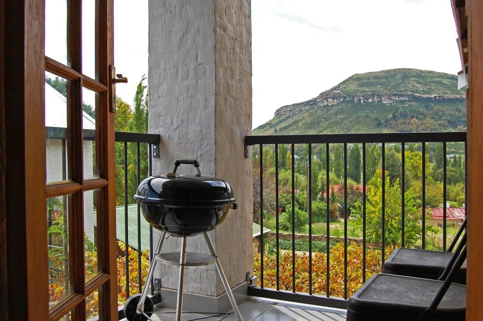 BBQ facilities, Balcony/Terrace, Mountain view