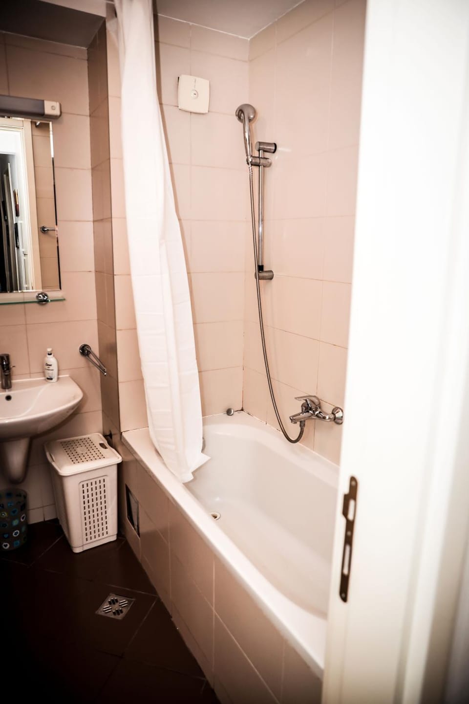 Bathroom, Bath