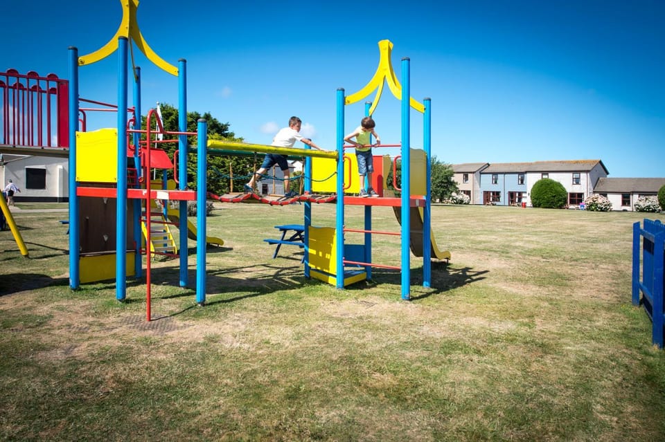 Children play ground, Area and facilities