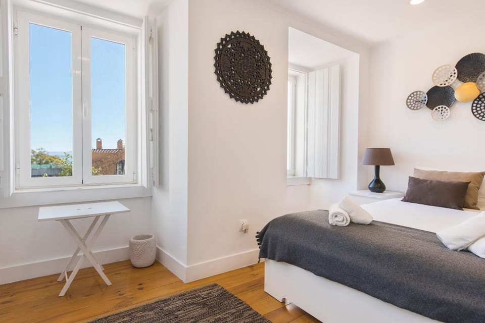 Best Lapa View Apartment in Lisbon