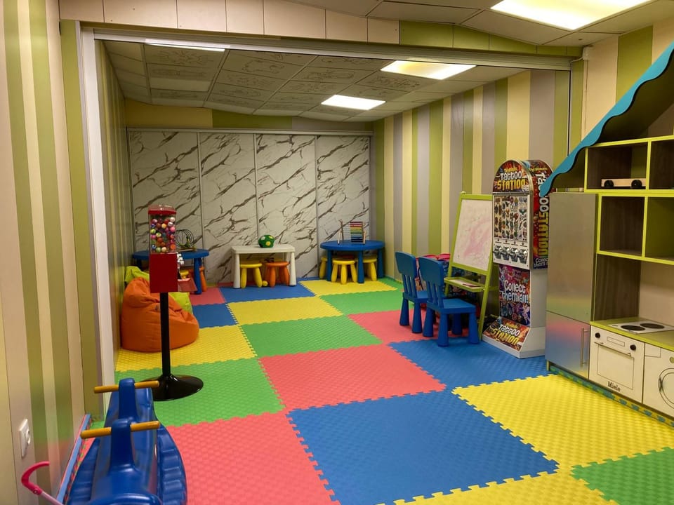 Kids's club