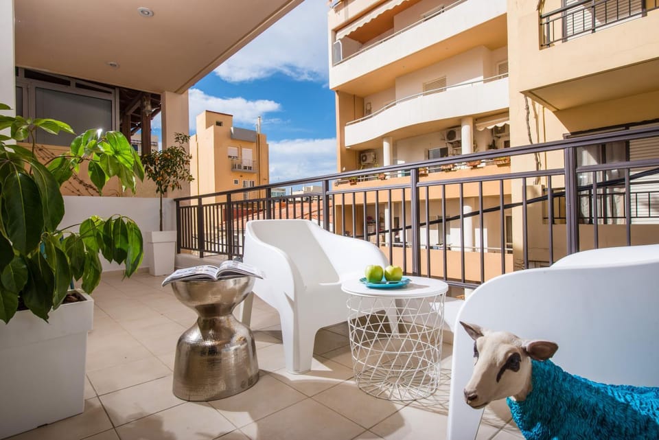 Balcony/Terrace, Decorative detail