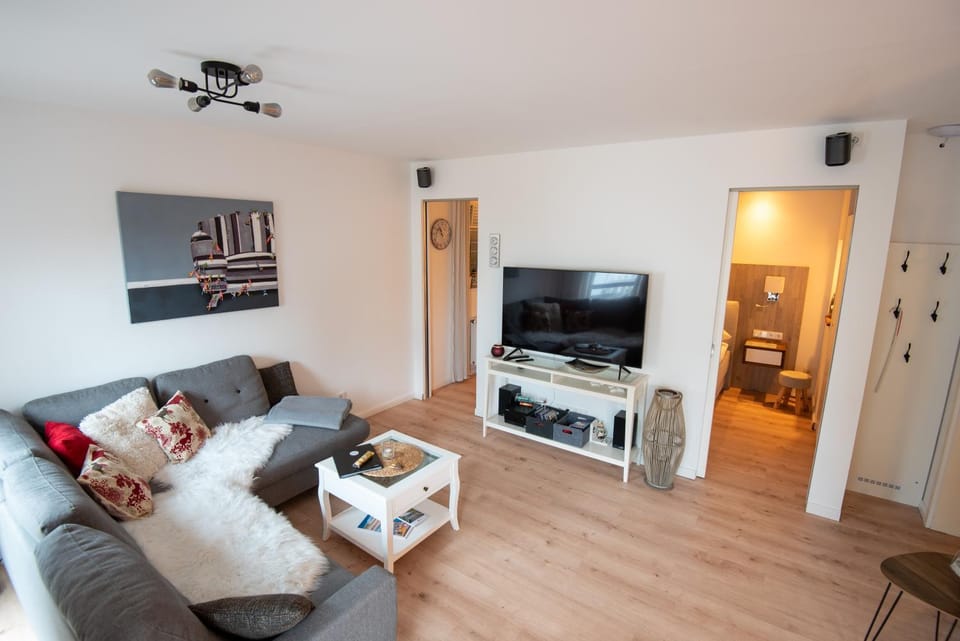 TV and multimedia, Living room