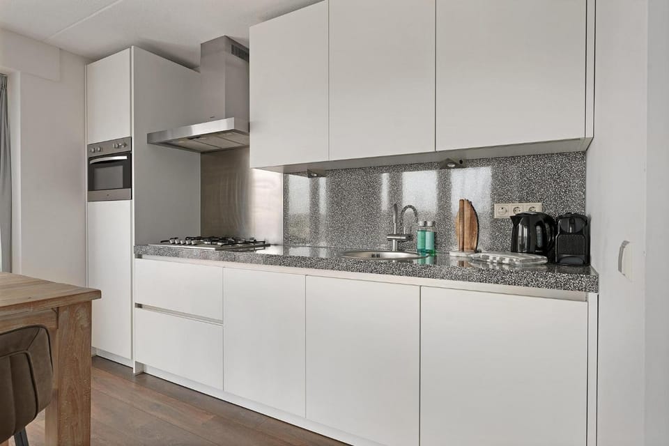 Coffee/tea facilities, Kitchen or kitchenette