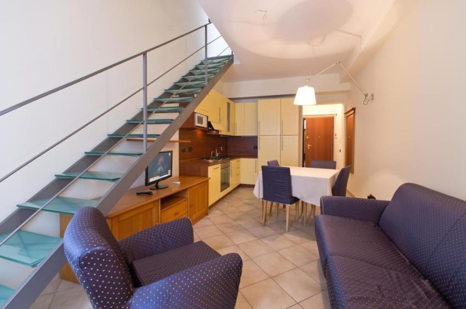 Kitchen or kitchenette, Living room, Seating area