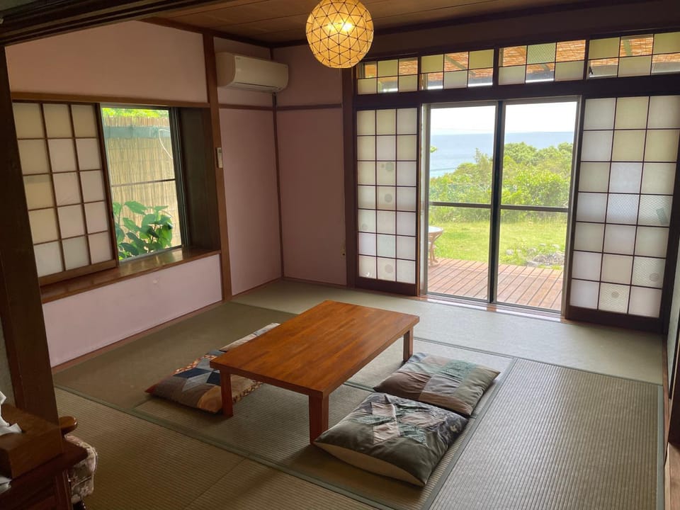 Guesthouse Papaya Bed and Breakfast in Shizuoka Prefecture