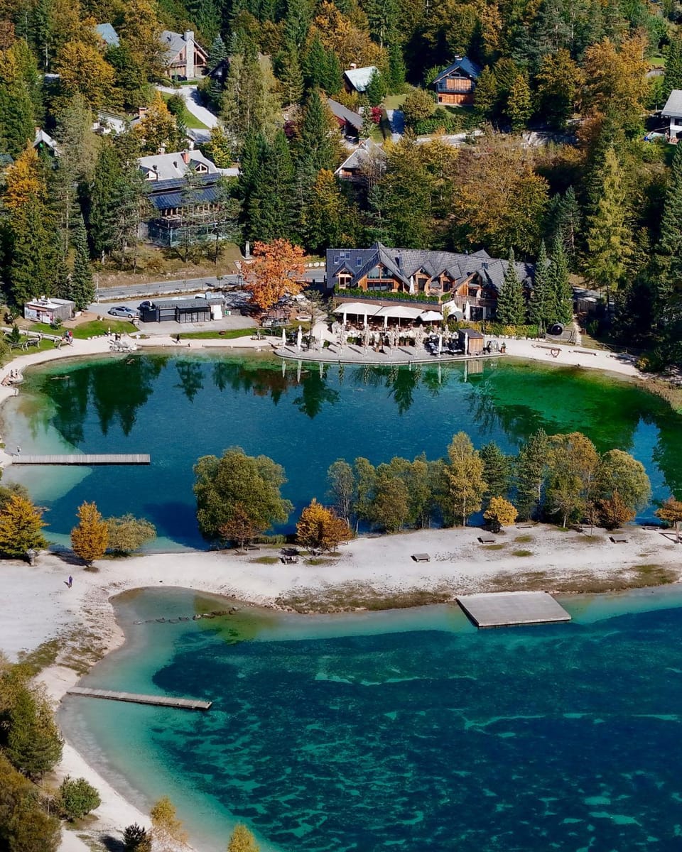 Property building, Restaurant/places to eat