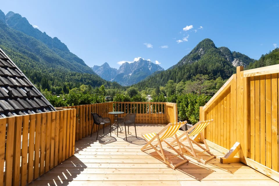Patio, View (from property/room), Lake view, Mountain view