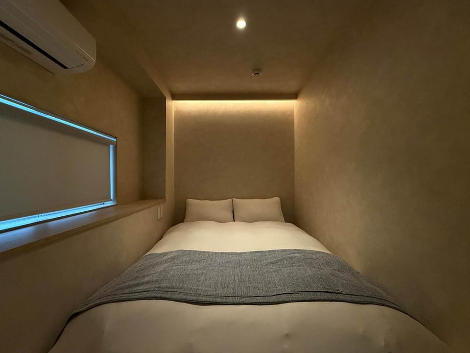 Ishiki by b hotel - Next to Station Newly Renovated 3BR with Island Kitchen Apartment in Hiroshima