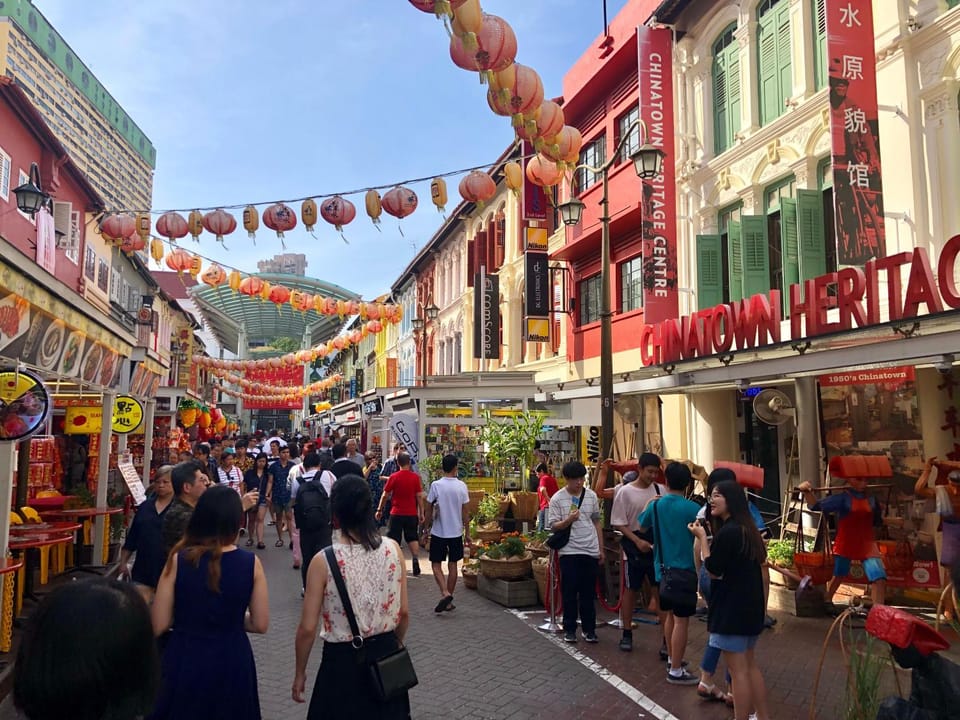 Nearby landmark, Restaurant/places to eat, Karaoke, Nightclub / DJ, Evening entertainment, Shopping Area