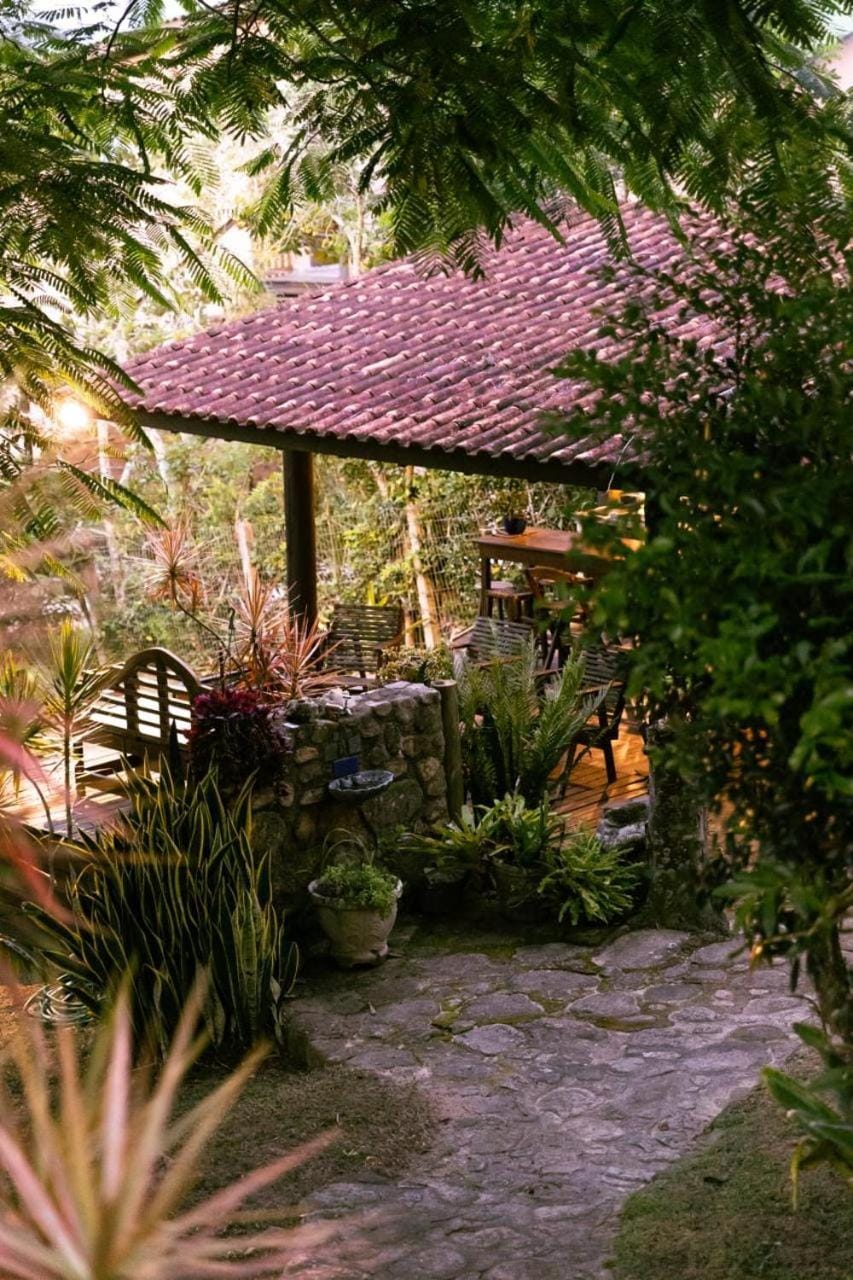 Hospedaria Noite Lunar - Praia do Rosa Bed and Breakfast in Imbituba