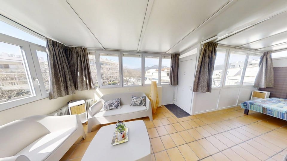 Passeig Maritim,33 Apartment in Roses
