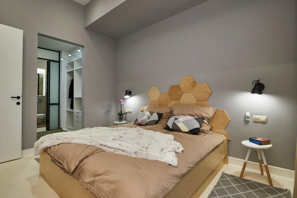 Bed, Photo of the whole room