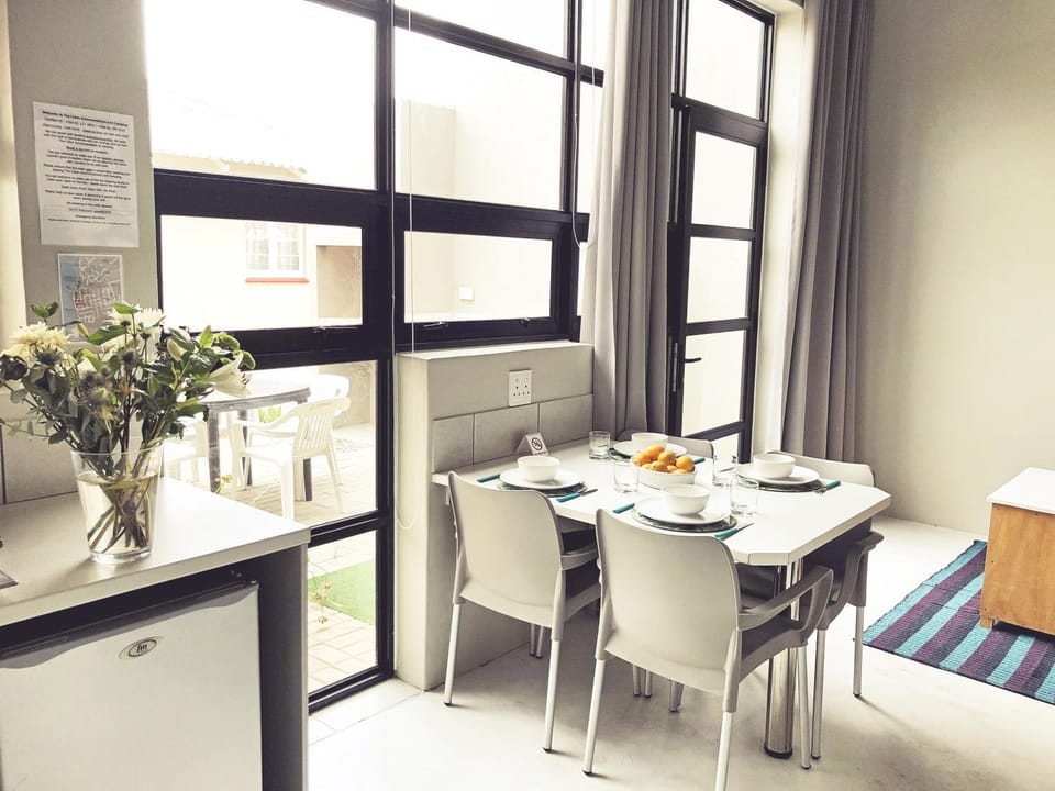 BBQ facilities, Kitchen or kitchenette, Seating area, Dining area