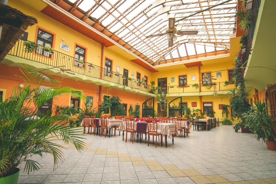 Restaurant/places to eat