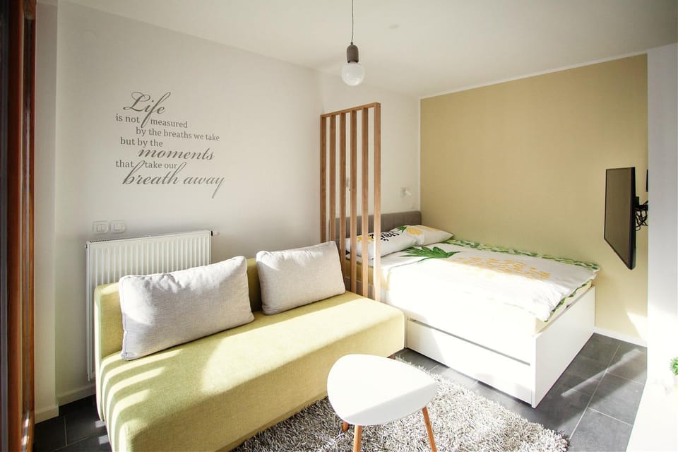 Living room, Bedroom