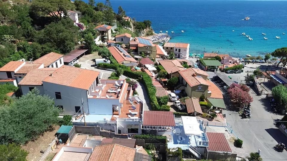 B&B Hotel Il Veliero - la vela del veliero Bed and Breakfast in Tuscany