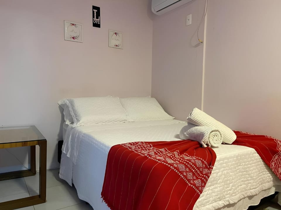 Bed, Family, air conditioner