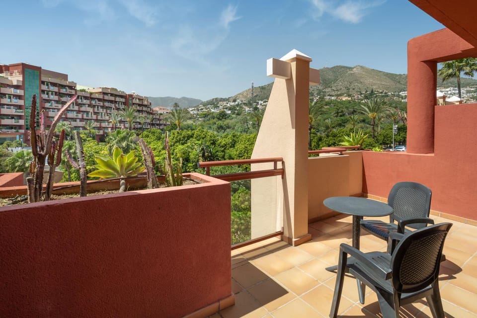 View (from property/room), Balcony/Terrace