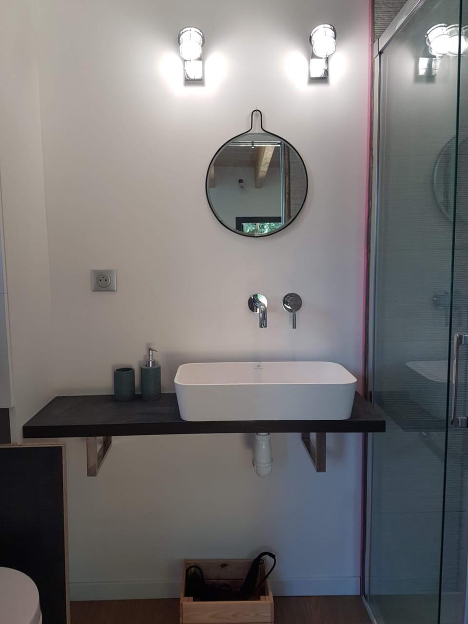 Shower, Bathroom