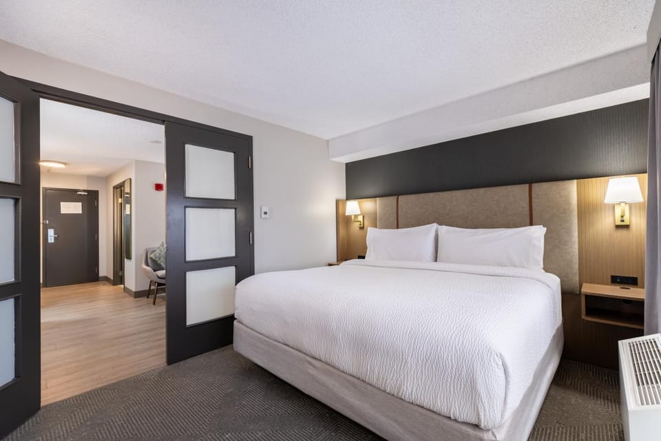Holiday Inn Hotel & Suites London by IHG Hotel in London