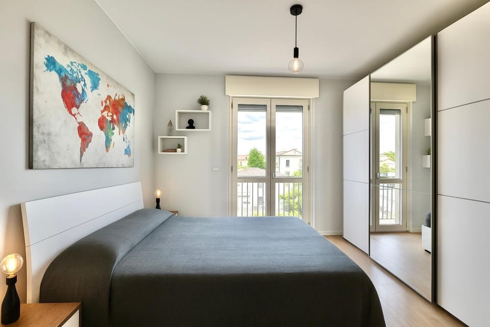 Bed, Photo of the whole room, Bedroom