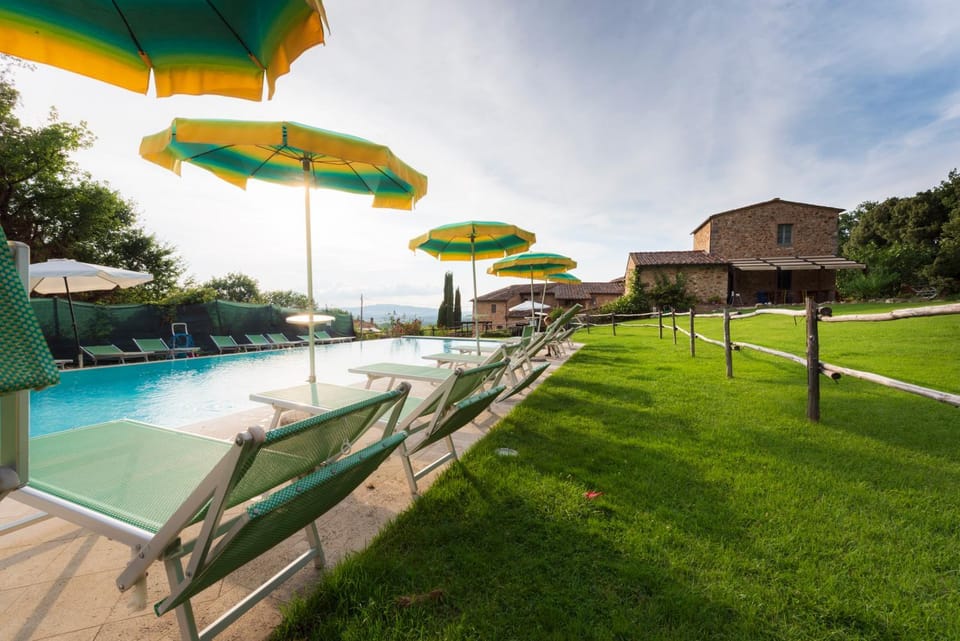Pool view, Swimming pool, Sports