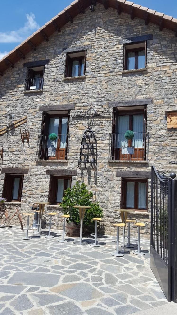 Apartamentos Cañardo Autural Country House in Aragon