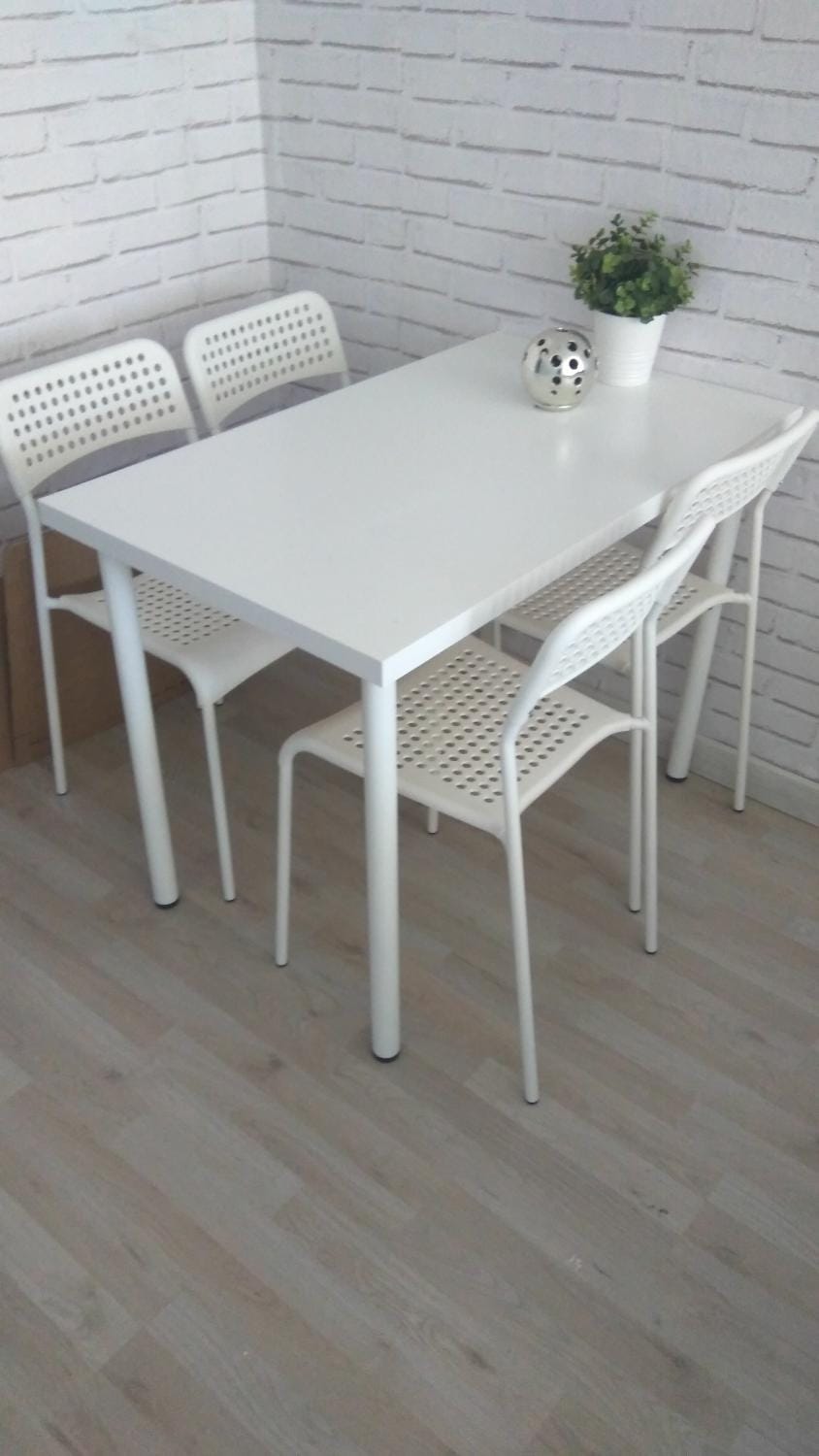 Decorative detail, Dining area