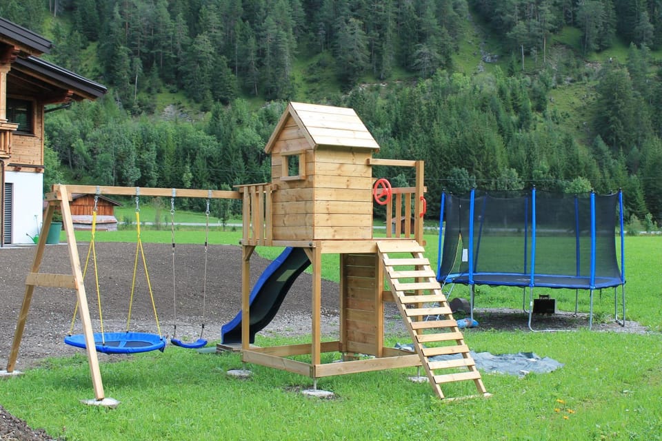 Villa Alpin Bed and Breakfast in Tyrol