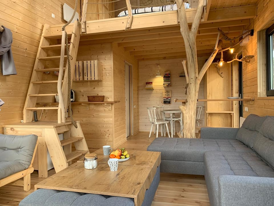 View (from property/room), View (from property/room), Living room, Other, Other, Other, Decorative detail, Decorative detail, Seating area, Dining area