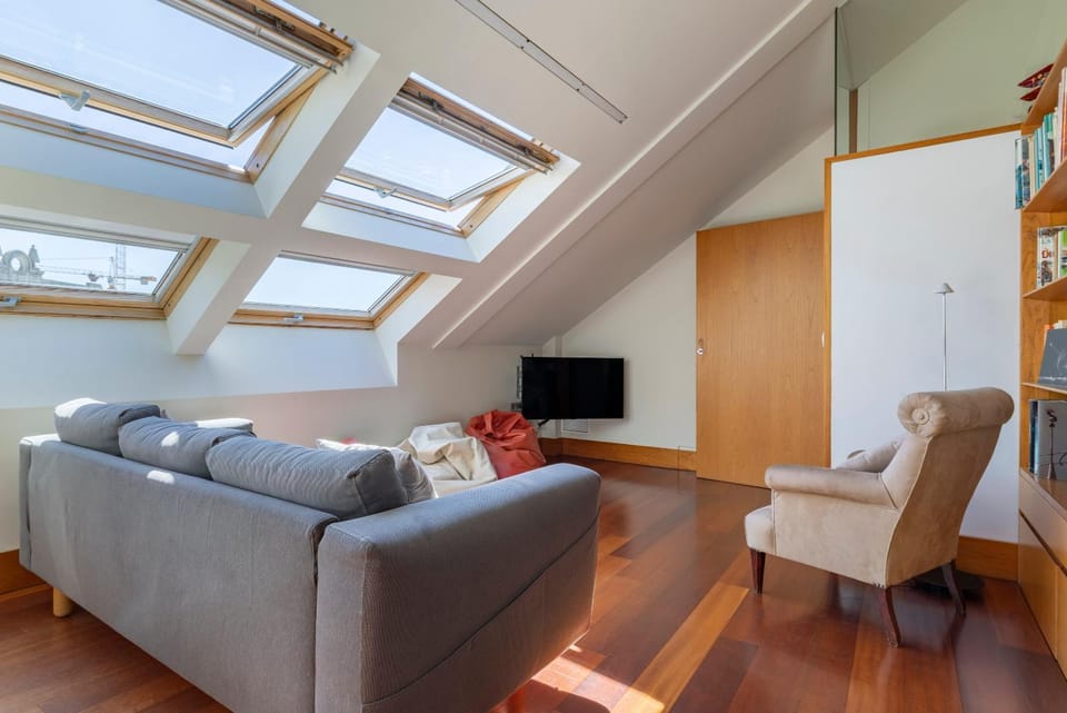 Communal lounge/ TV room, Living room, Seating area