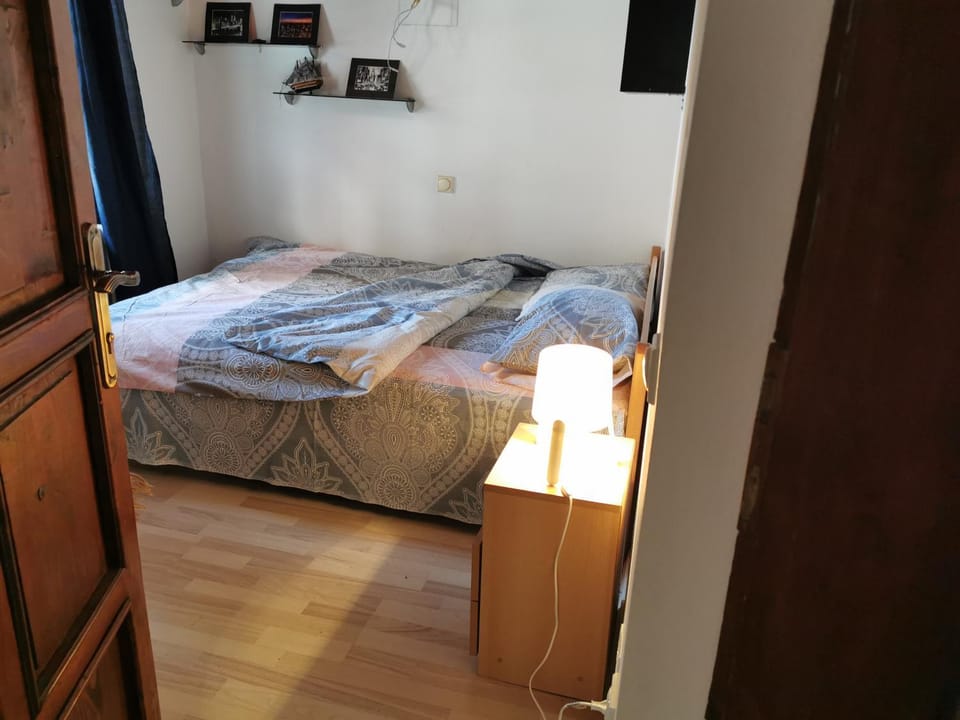 French Balkony Apartment Bed and Breakfast in Belgrade