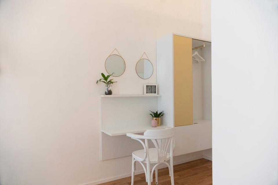 Bedroom, wardrobe