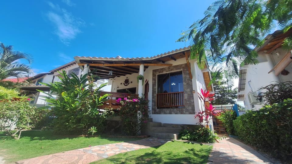 La Cabaña de Victor House in Santa Elena Province